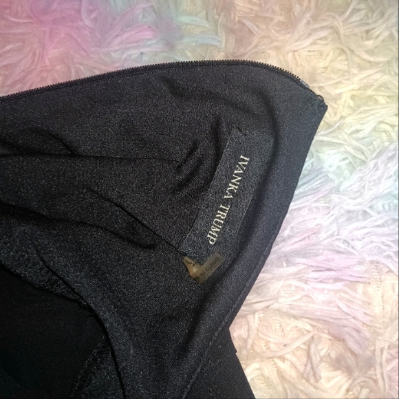 Ivanka Trump ladies elegant black split sleeve midi dress (Size 10) - Picture 7 of 7